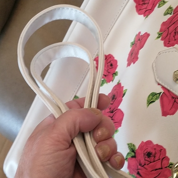 ECU Betsey Johnson Large Rose Crossbody Bag - Picture 13 of 17